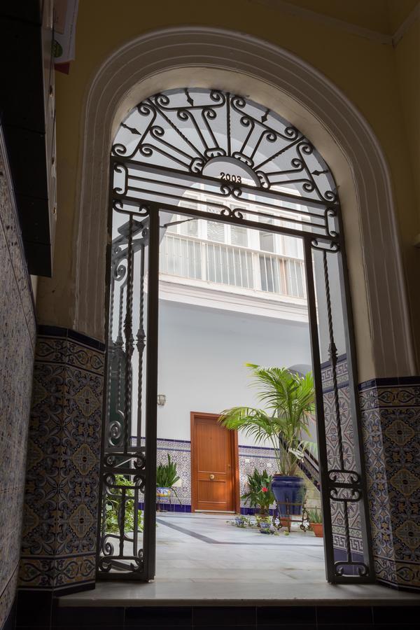 Catedral Cadiz Apartment ภายนอก รูปภาพ